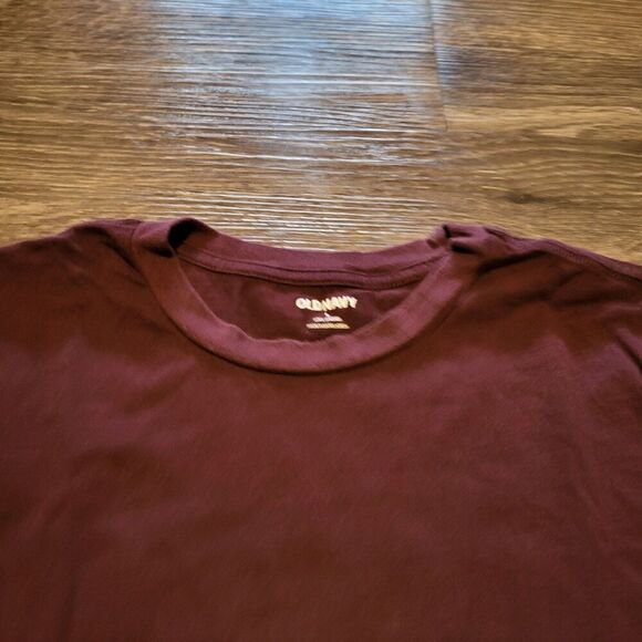 Old Navy Soft Washed Crewneck Short Sleeved Tee Shirt Men's Size Large, Maroon - Picture 3 of 5